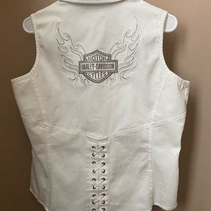Harley Davidson White ladies vest.  Large